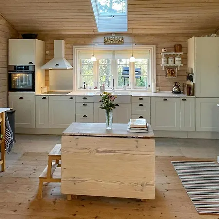 2 Bedroom Cozy In Nykobing Sj Feriehus Nyrup
